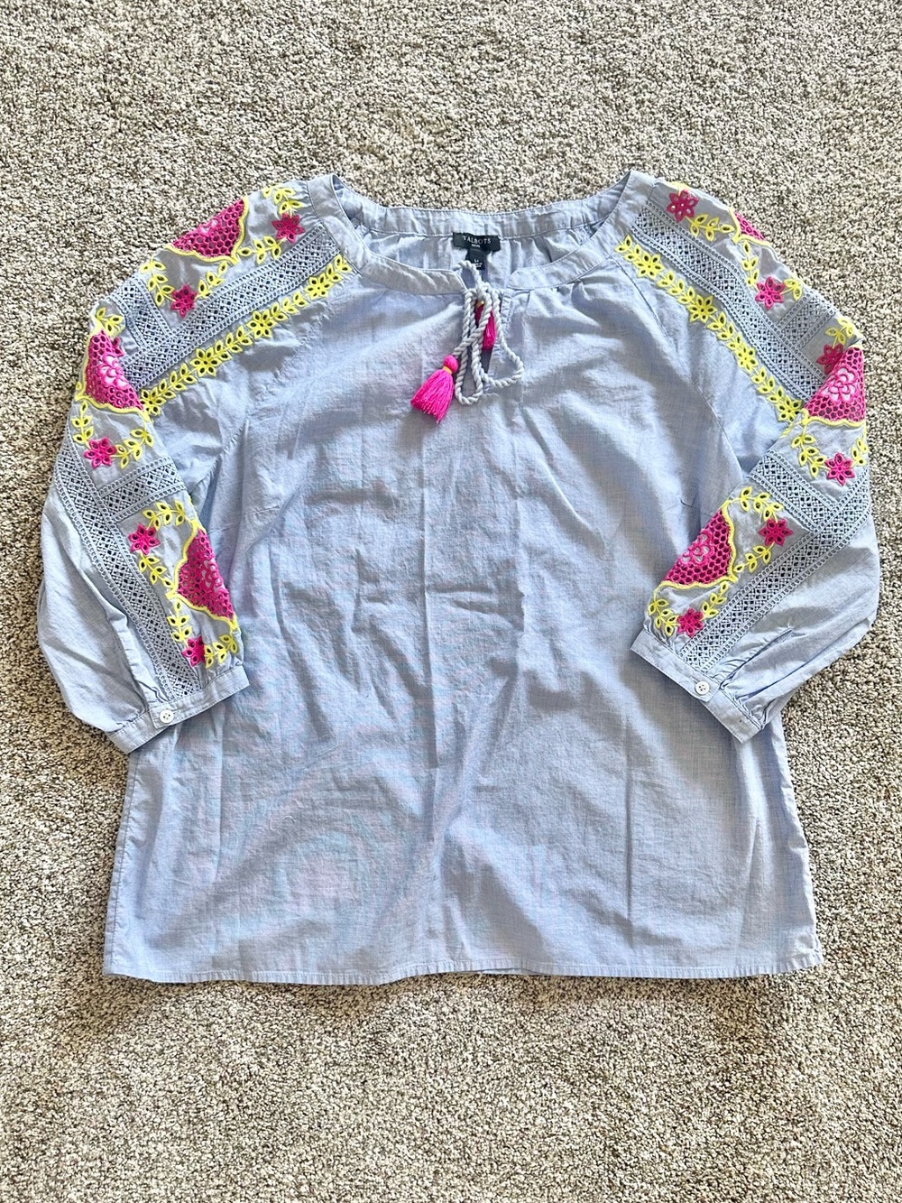 ✨ Talbots Petite Large Blue Embroidered Blouse Embroidered Accents ✨